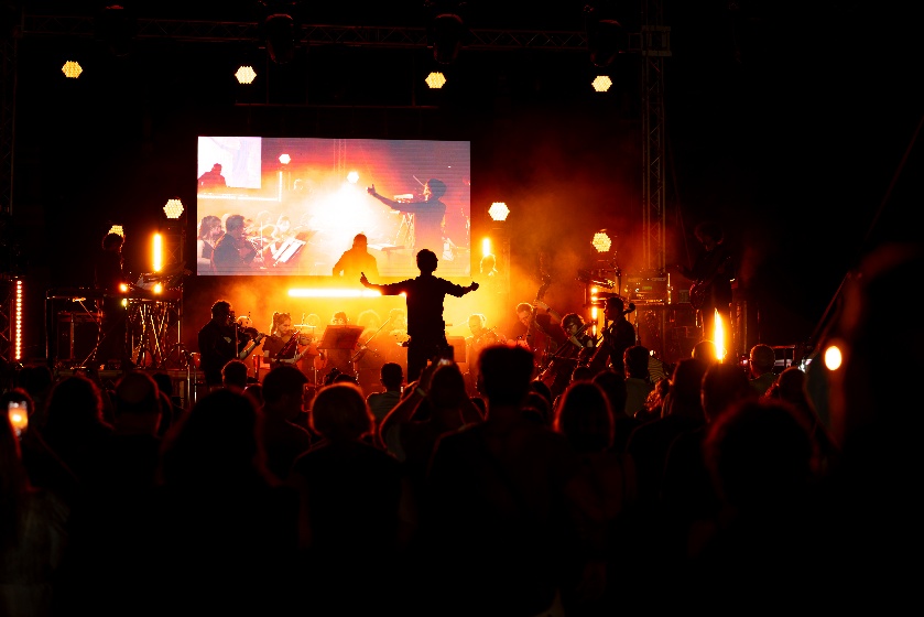 A EMPOLI IL VIAGGIO FUTURISTICO DI EXOPERA: OPERA DANCE MUSIC PORTA LA MUSICA OLTRE IL TEMPO TRA LIRICA, ORCHESTRA ED ELETTRONICA
